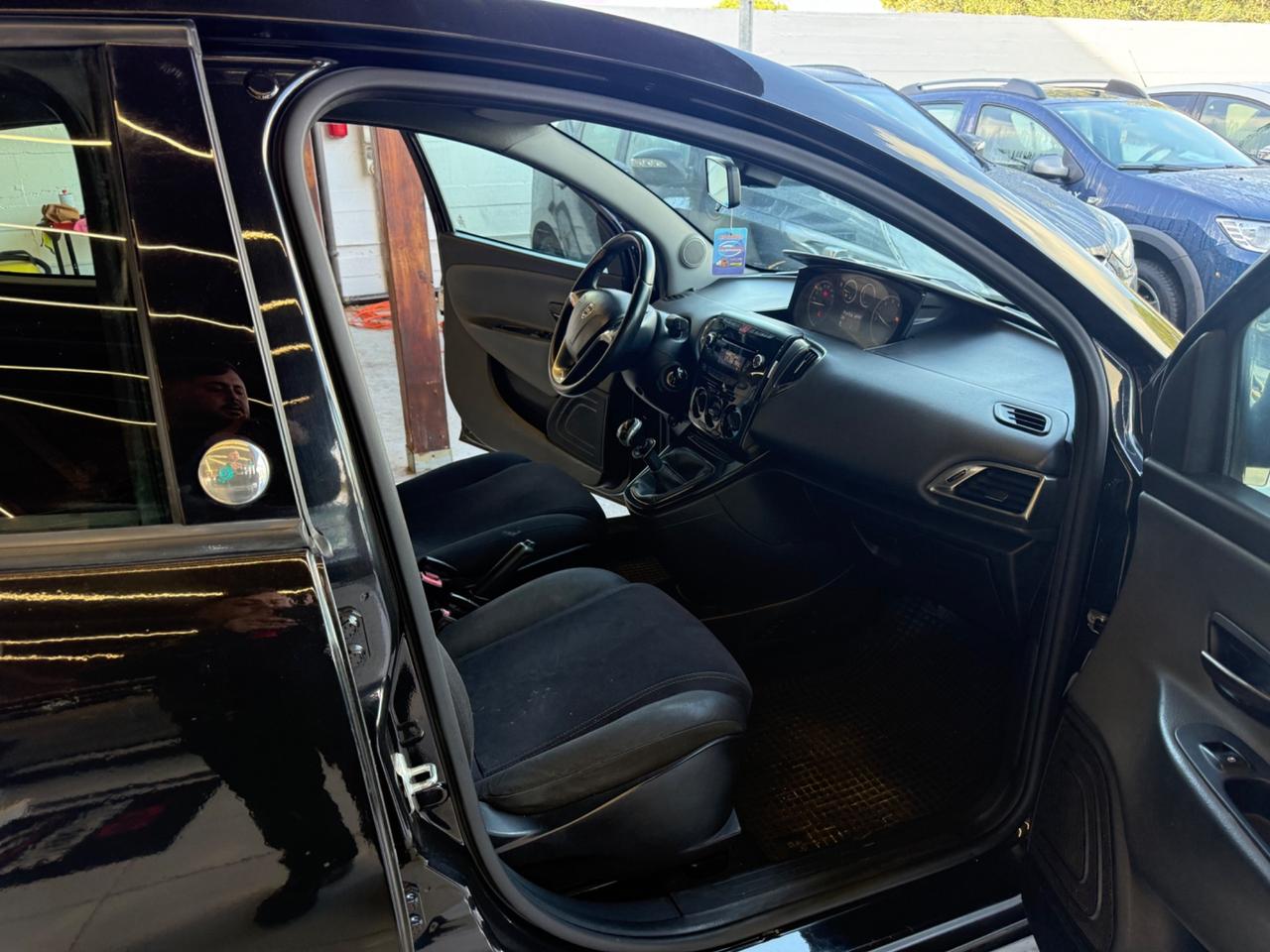 Lancia Ypsilon full optional