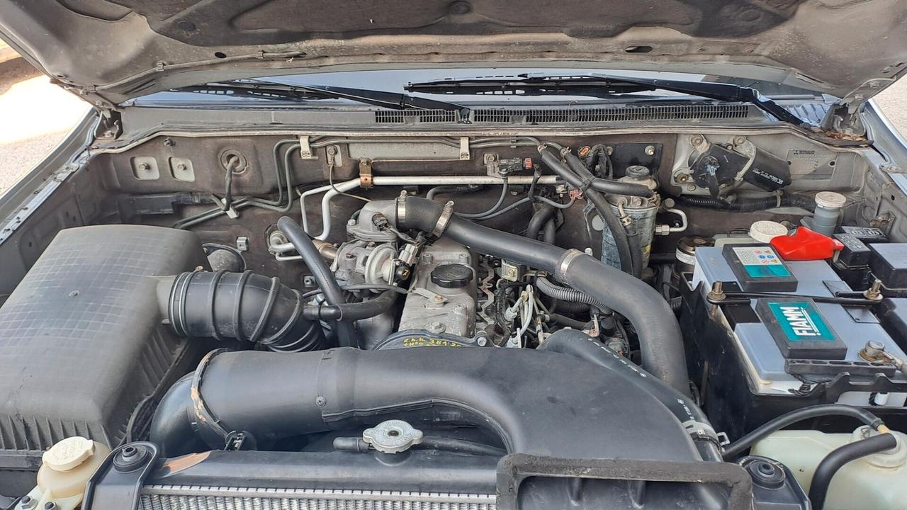 Mitsubishi Pajero 2.5 TDI 4x4 CORTO 2 differenziali bloccabili