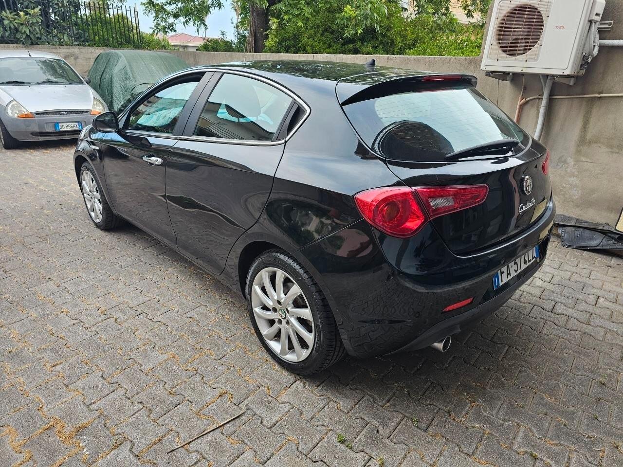 Alfa Romeo Giulietta 1.6 JTDm-2 120 CV Distinctive