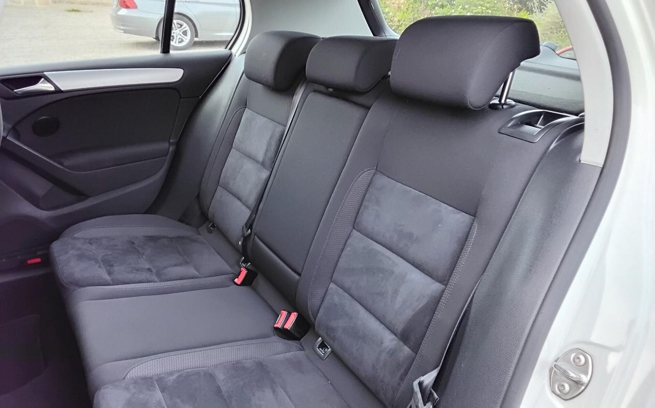 Volkswagen Golf 1.6 TDI DPF 5p. Highline