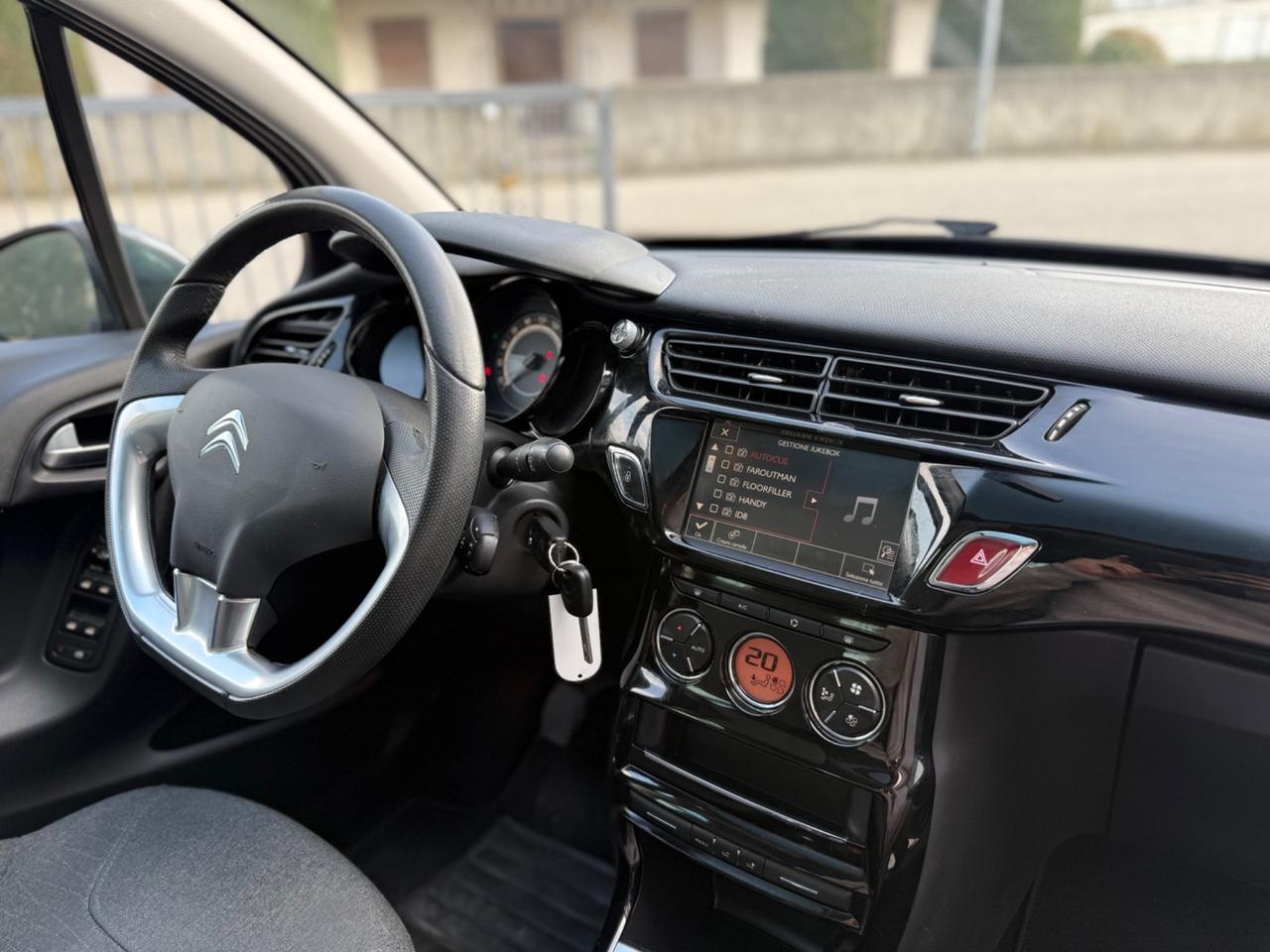 Citroen C3 1.2 BENZINA EXCLUSIVE 2016 NEOPATENTATI