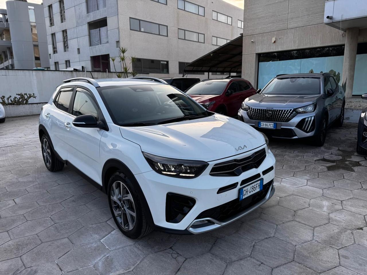 KIA STONIC 1.0 GTLINE 100CV MHEV 2022 FULL OPTIONAL