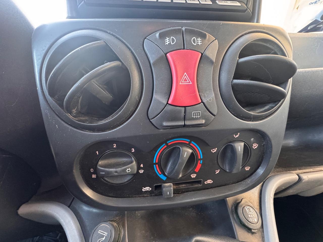 Fiat Doblo 1.9 JTD cat Cargo Lamierato