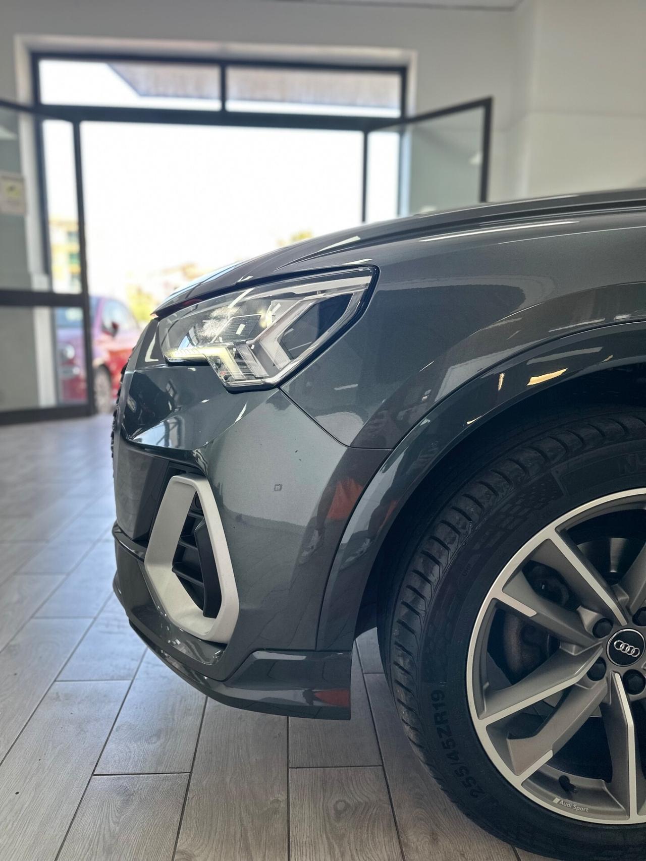 Audi Q3 35 TDI S tronic line edition