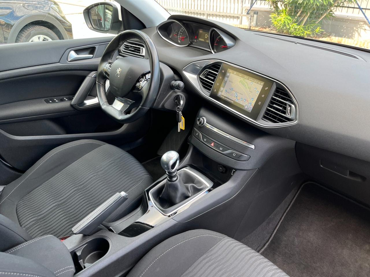 Peugeot 308 BlueHDi 120 S&S SW Bus km 89916