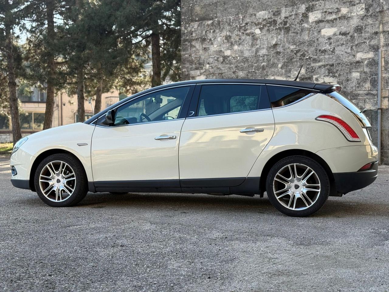 Lancia Delta 1.4 T-Jet 120 CV Oro Ecochic GPL