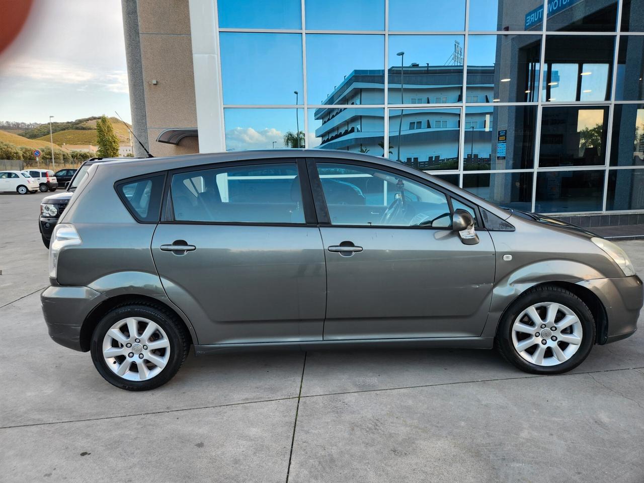 Toyota Corolla Verso 2.2 16V D-4D Sol