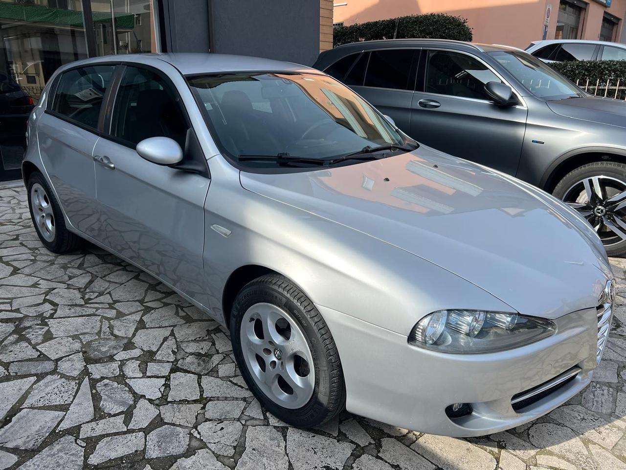 Alfa Romeo 147 1.9 JTD M-JET 16V 5 porte Exclusive