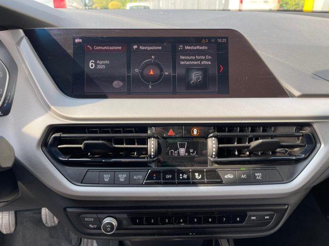 BMW 118 i 5p. Business Advantage