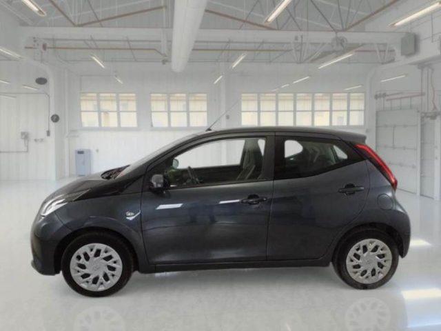 TOYOTA Aygo Connect 1.0 VVT-i 72 CV 5 porte x-play