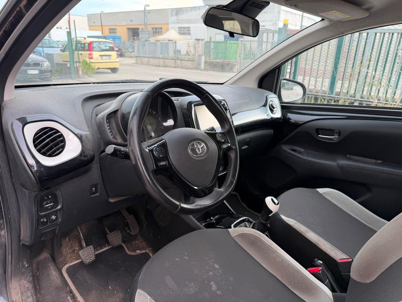 Toyota Aygo 1.0 VVT-i AUTO INCIDENTATA 99000 KM