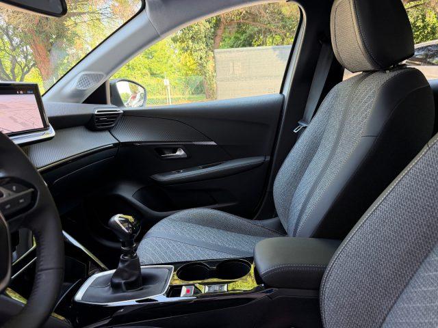 PEUGEOT 208 1.2 100CV ALLURE KM-0 NAVIGATORE RETROCAMERA