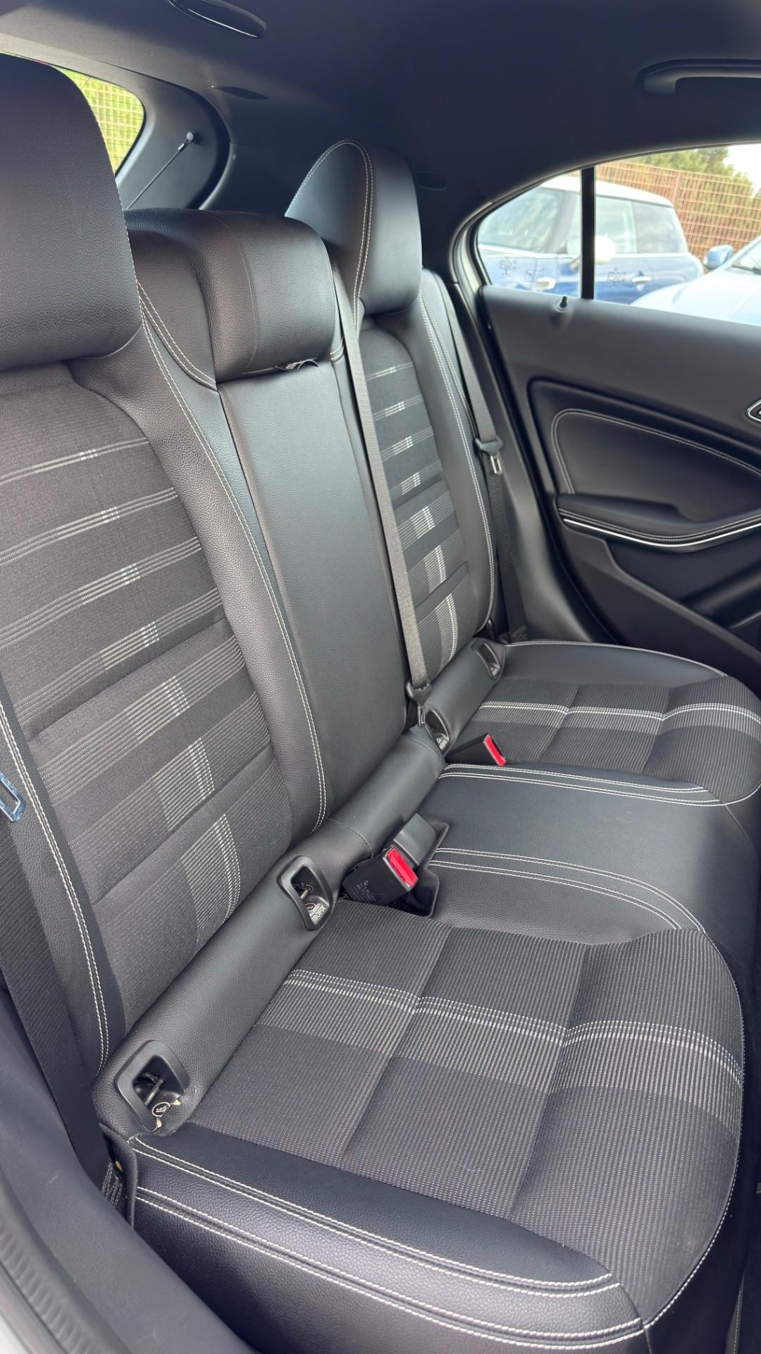 Mercedes-benz A 220 d Automatic Premium