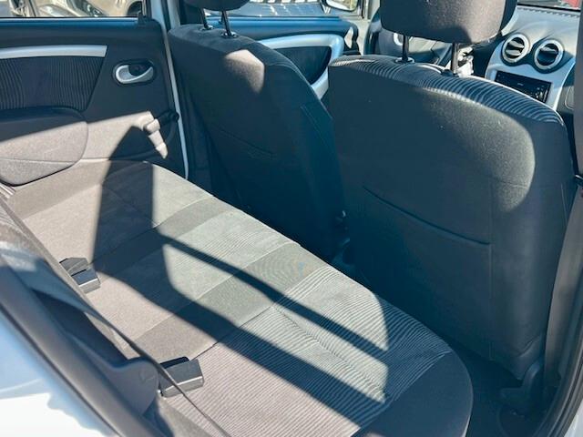 Dacia Sandero 1.2 16V - 2010