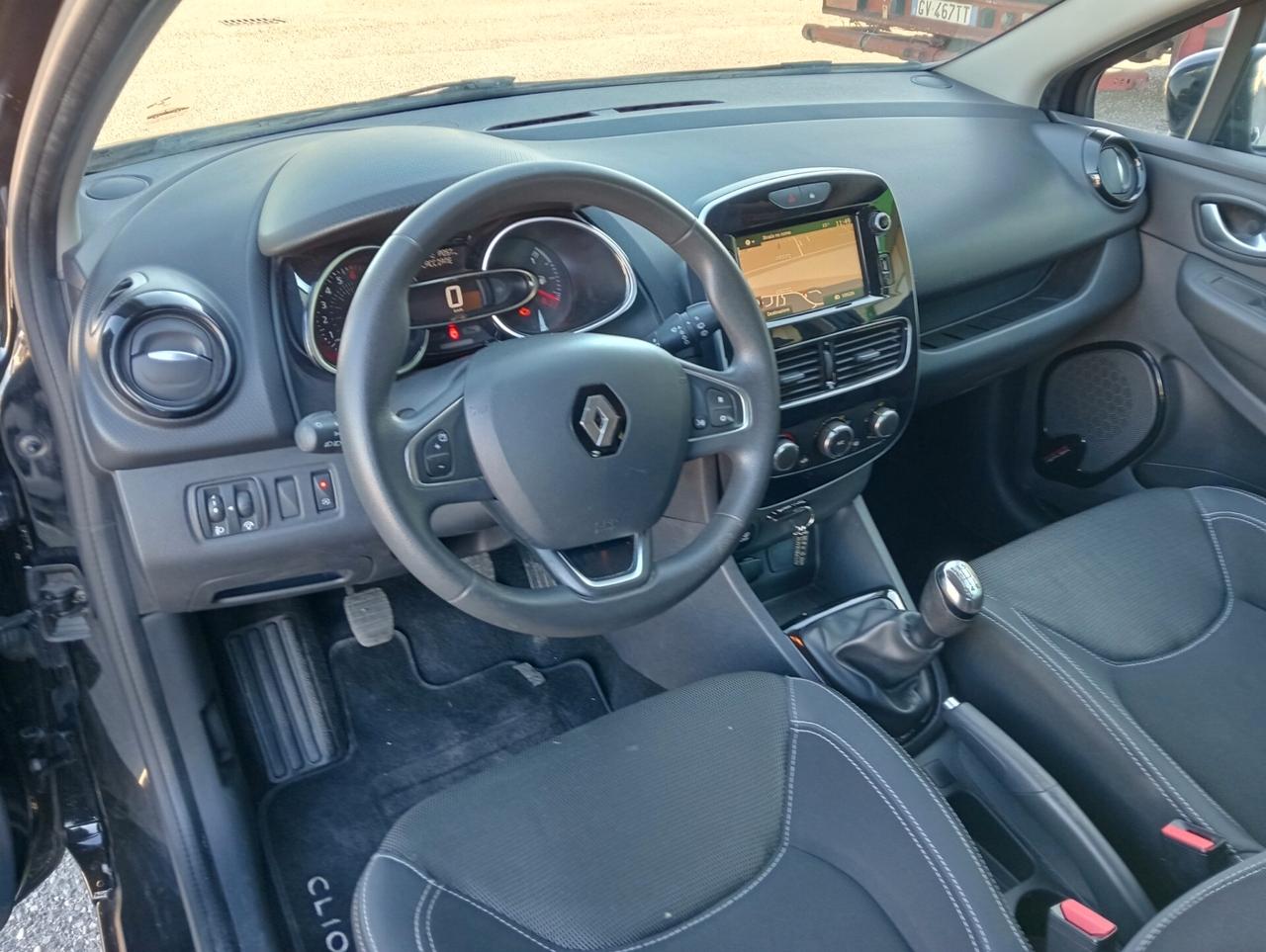 Renault Clio TCe 12V 90cv 5p. OK NEOPATENTATI