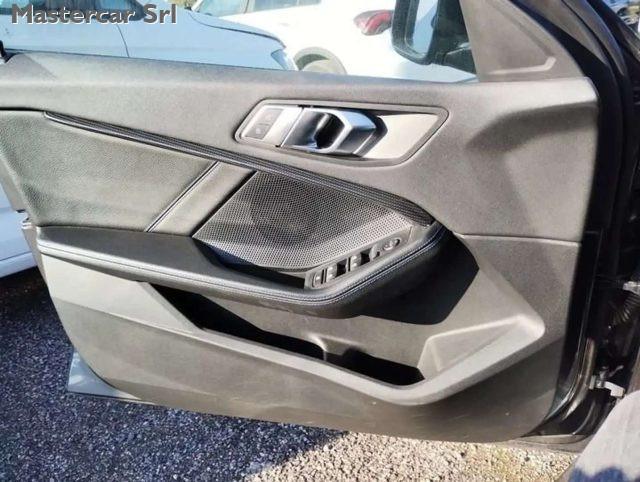 BMW 116 d F40 5P 115CV M sport - Tetto Pano - GD972XW