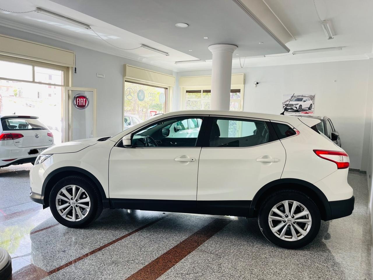 Nissan Qashqai 1.5 dCi Visia 110cv anno 2015 italiana