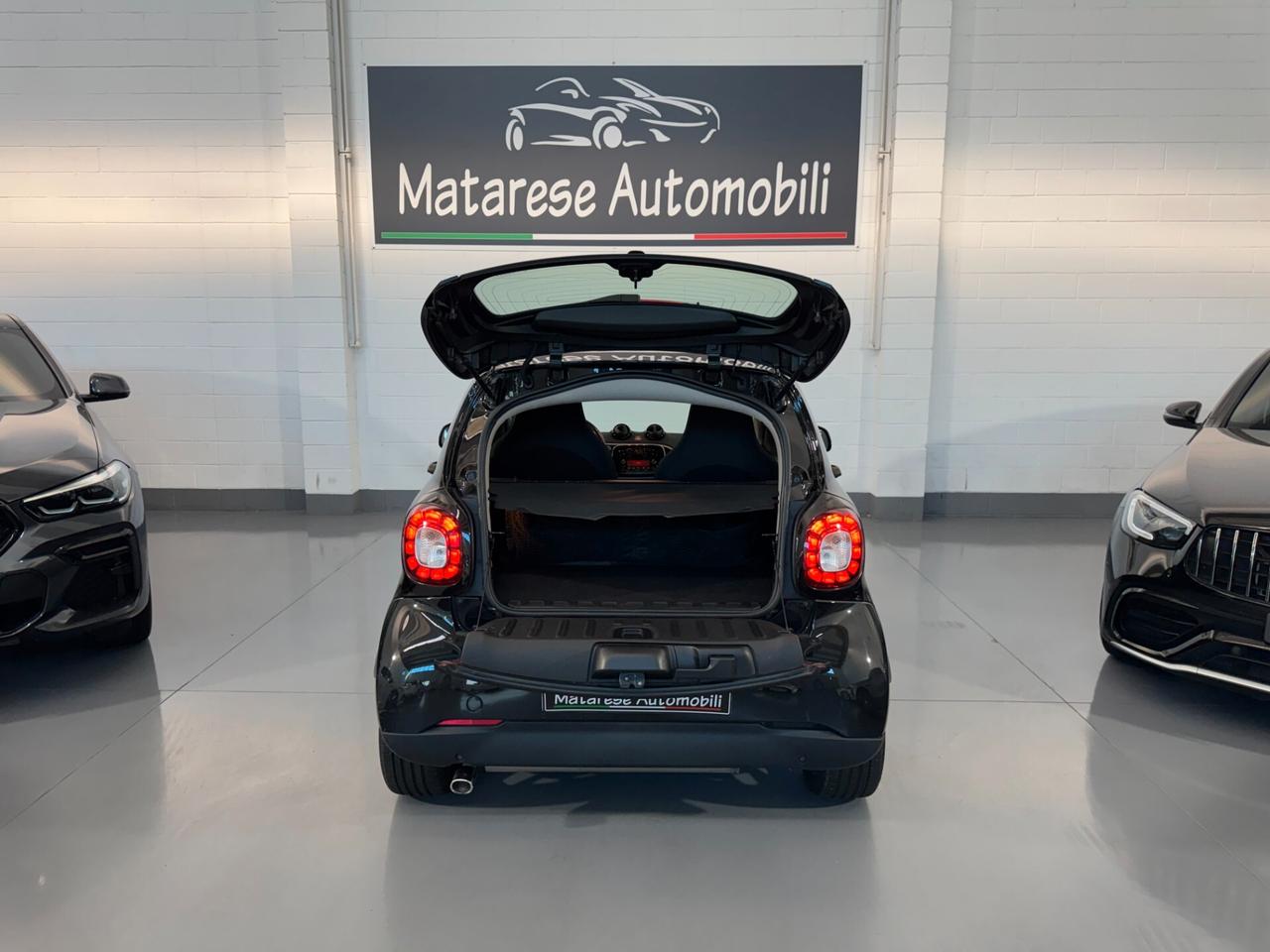 smart forTwo Passion 1.0CC 71CV Auto Bluetooth OK Neopatentati