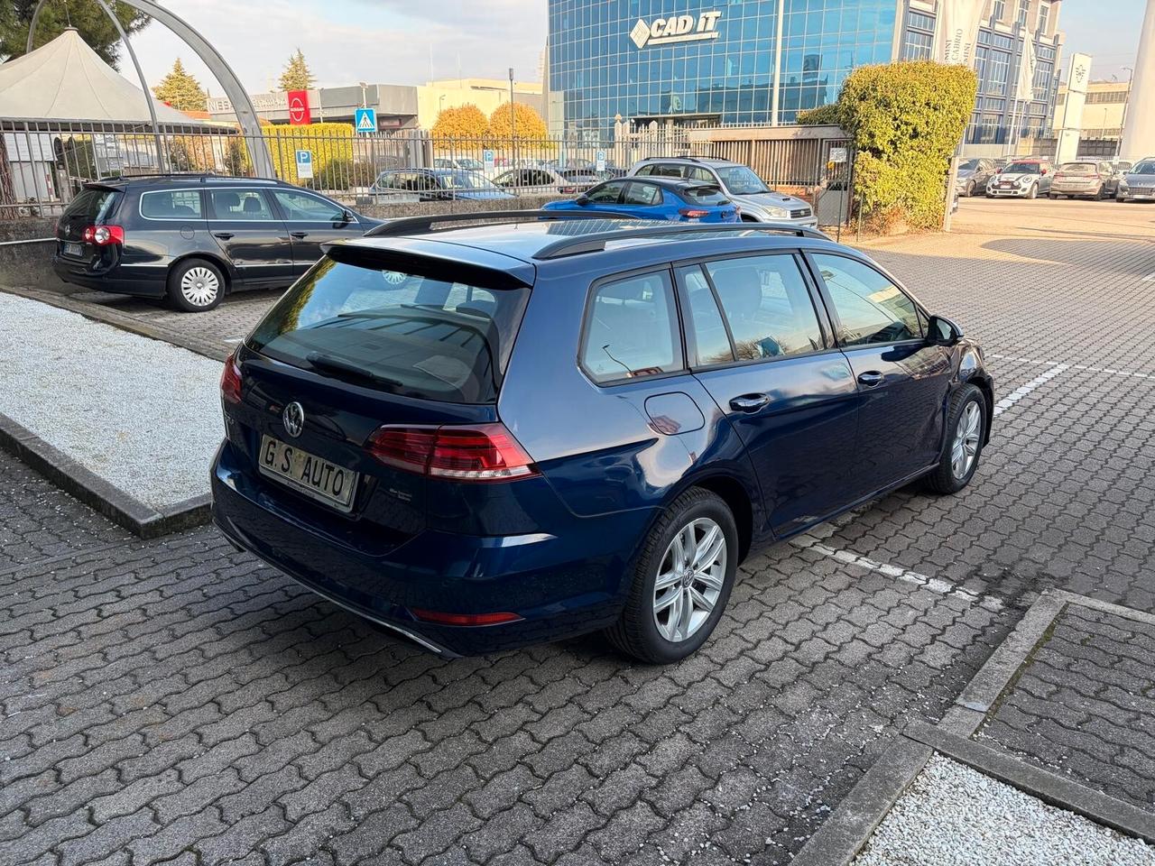 Volkswagen Golf Variant 1.6 tdi 115cv DANNEGGIATA