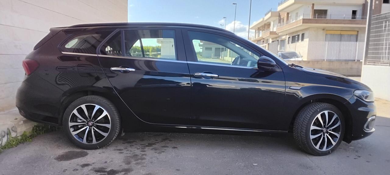 Fiat Tipo 1.3 Mjt S&S SW Lounge