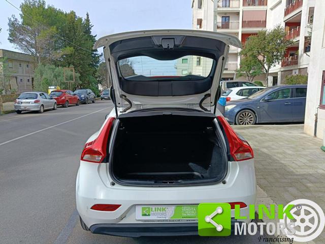 VOLVO V40 D2 1.6 Kinetic NEOPATENTATI