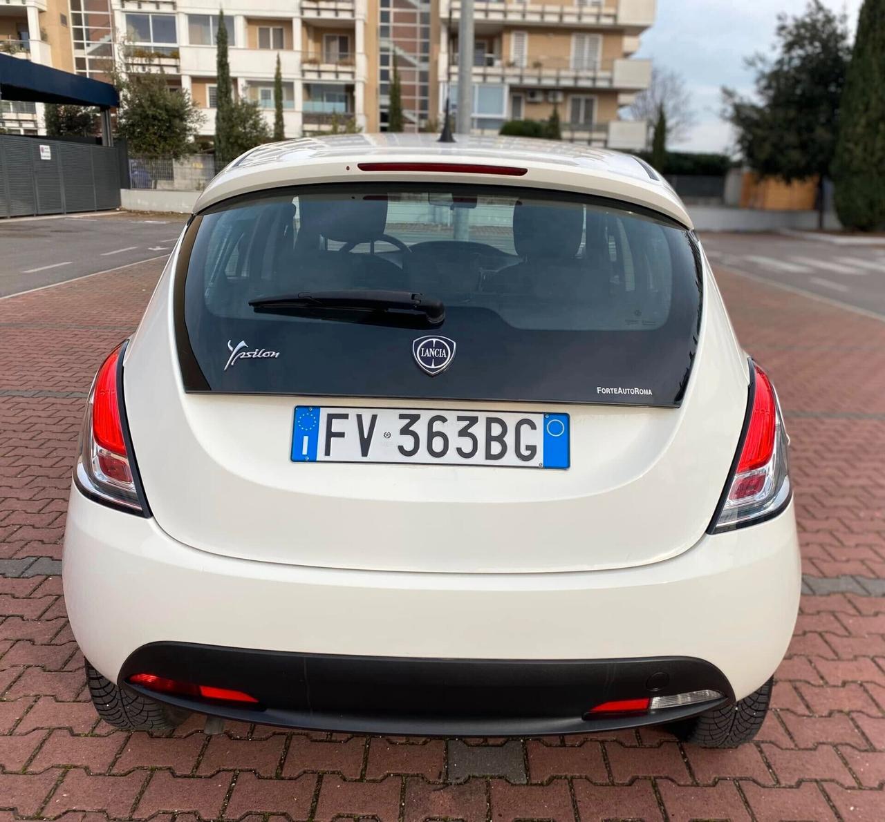 LANCIA YPSDILON ELEFANTINO 1.2 OK NEO PATENTATI