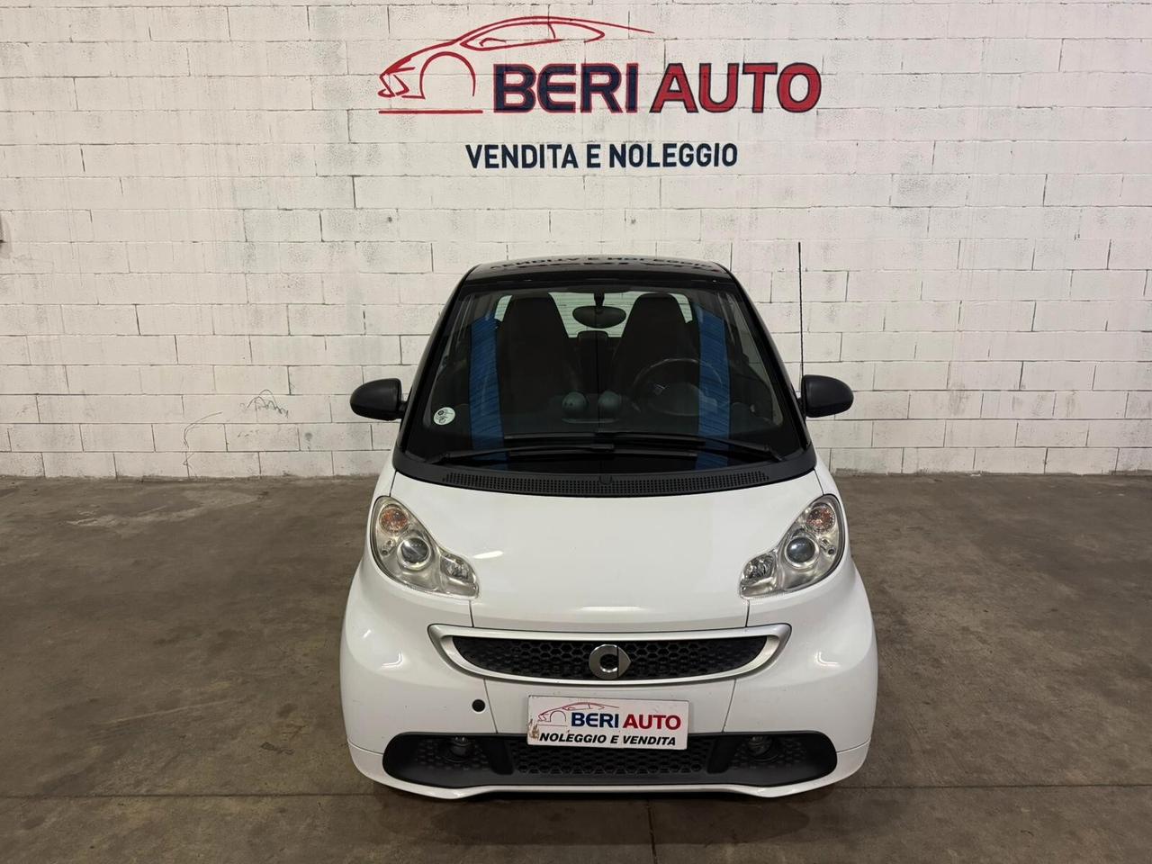 Smart ForTwo MHD coupé pure