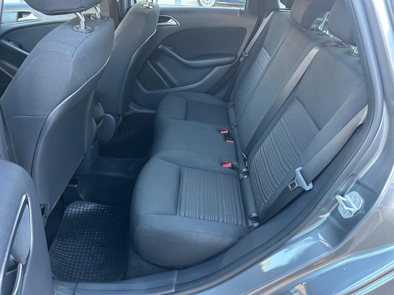 Mercedes-benz B 180 1.5 Diesel 110 cv 2014