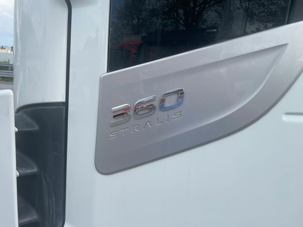 Iveco Stralis 190S360 scarrabile
