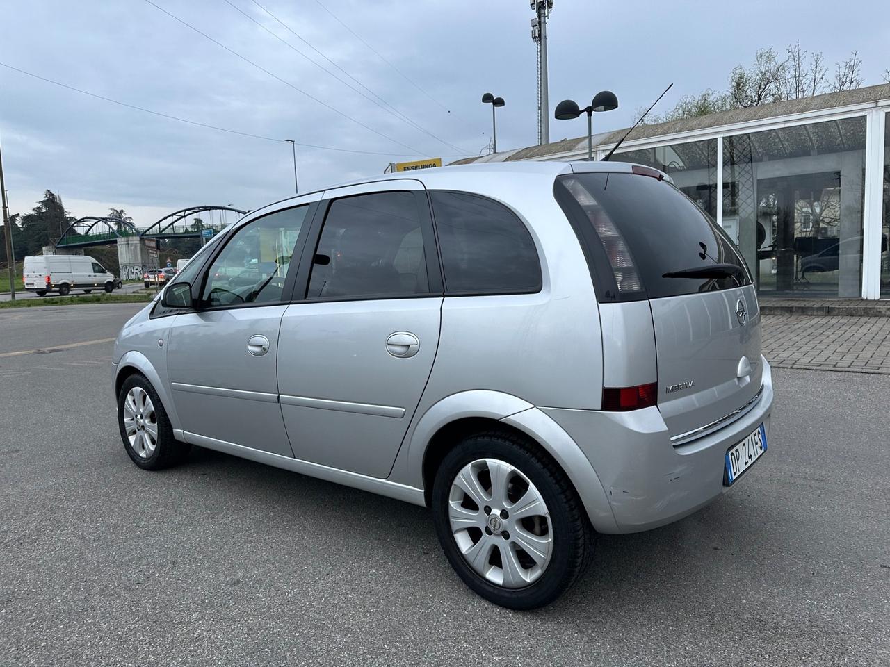 Opel Meriva 1.6 16V - NEOPATENTATI - BENZINA