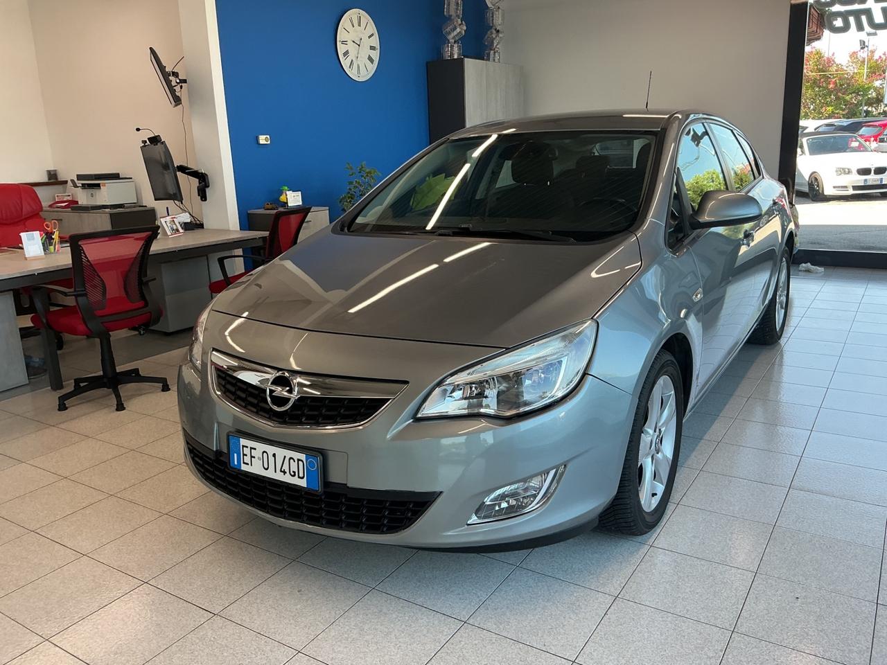 Opel Astra 1.7 CDTI 110CV 5 porte Cosmo