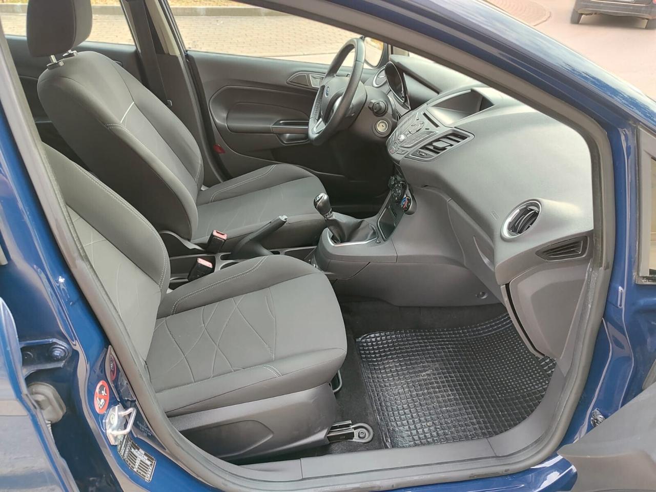 Ford Fiesta 1.5 TDCi 75CV Business!!