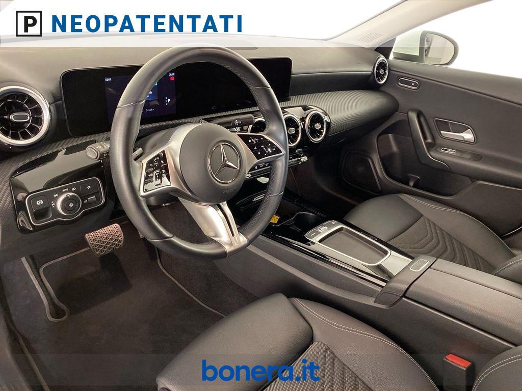 Mercedes CLA Shooting Brake 180 D Advanced 8G-DCT