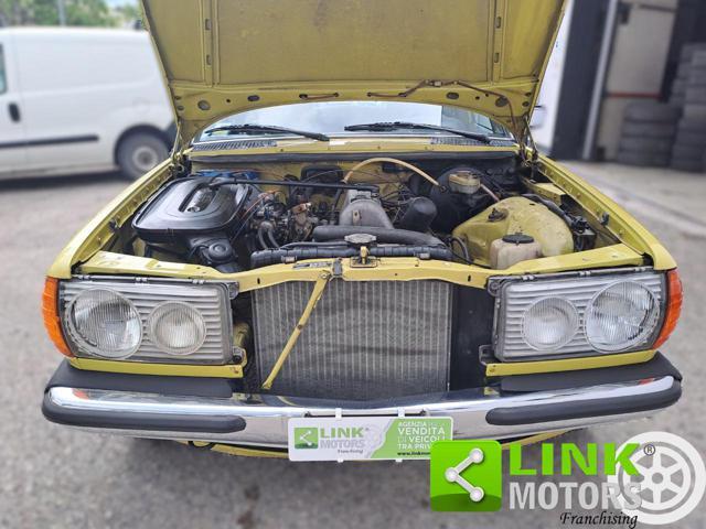 MERCEDES-BENZ 200 W123