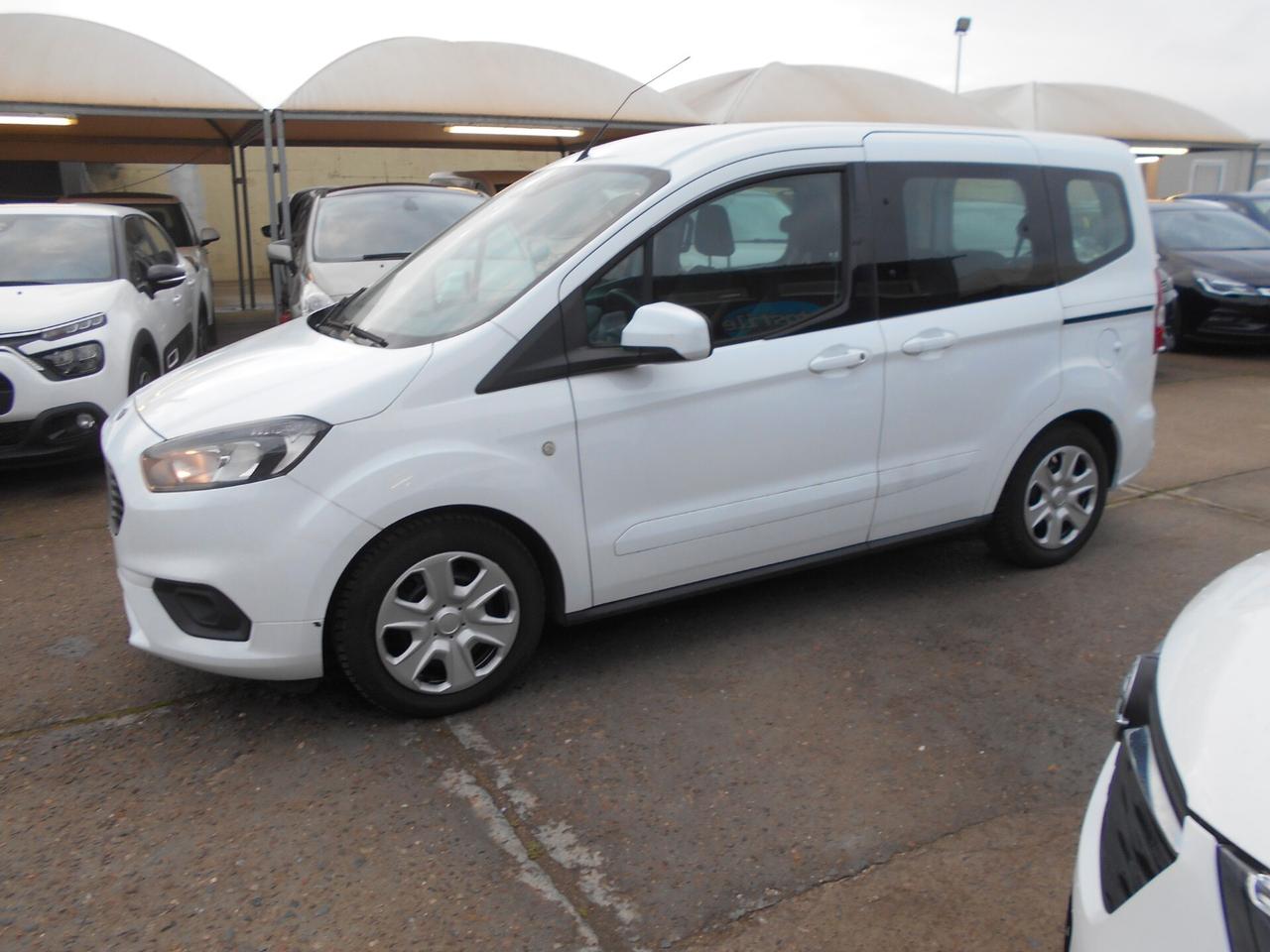 Ford Tourneo Connect 1.5 TDCi 100 CV Plus