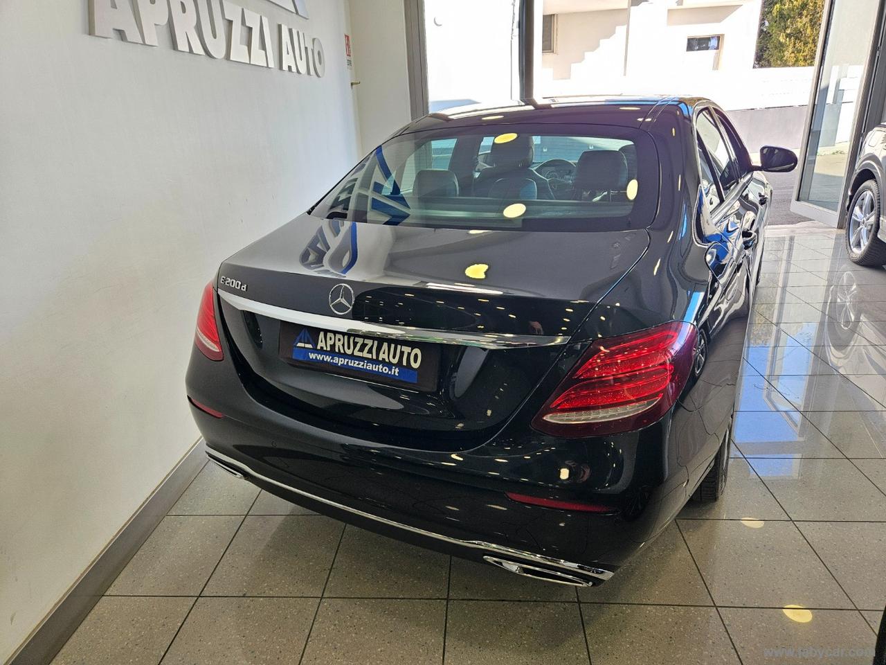 MERCEDES-BENZ E 200 d Auto Business Sport