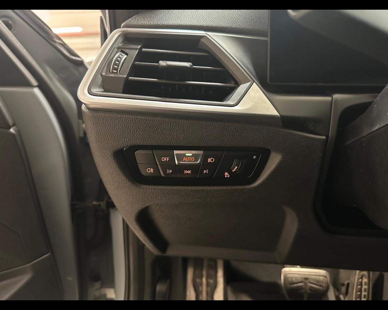 BMW Serie 3(G20/1-80/1) - 318d 48V Touring Msport