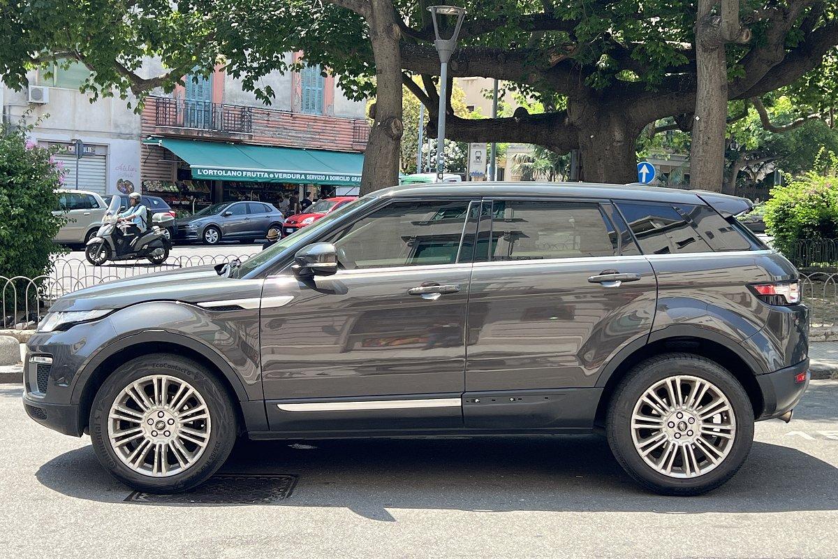 LAND ROVER Range Rover Evoque 2.2 TD4 5p. Prestige