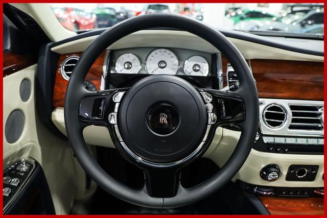 ROLLS-ROYCE Ghost GHOST II - VERNICE BI-COLOR - MONITOR