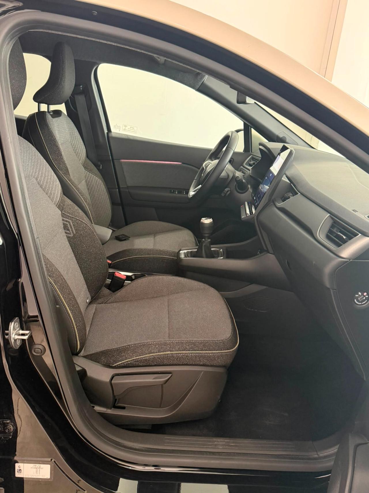 Renault Captur Capture 1.0 90CV anno 2025 30.000 km