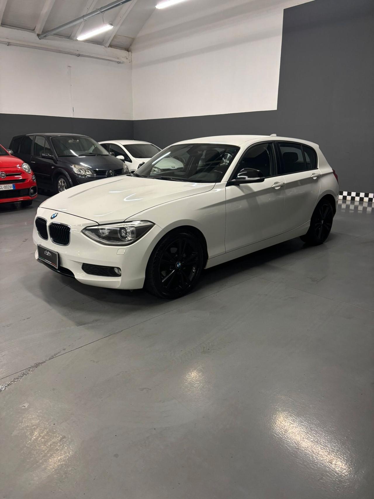 Bmw 118 118d 5p. Msport