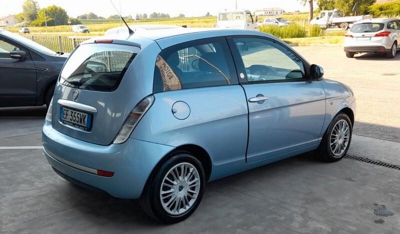 Lancia Ypsilon 1.4 New Oro Ecochic GPL
