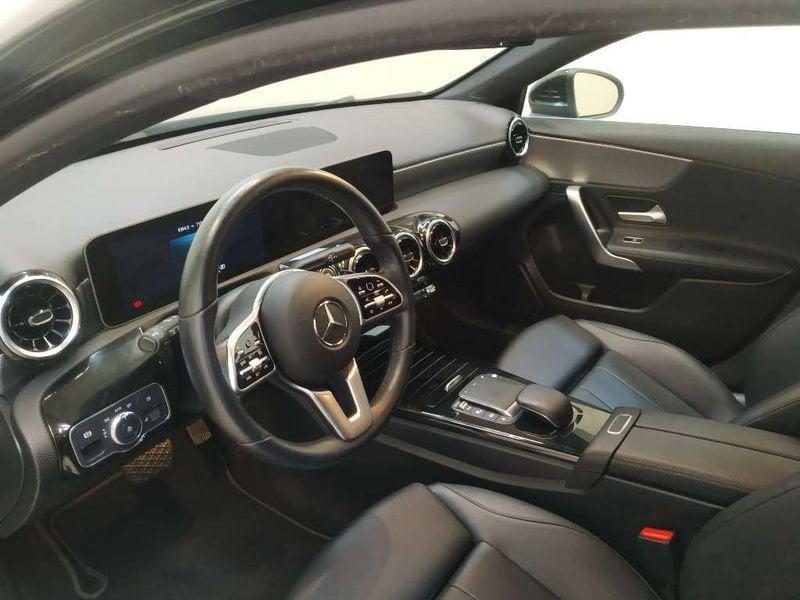 Mercedes-Benz Classe A A 180 d Sport auto