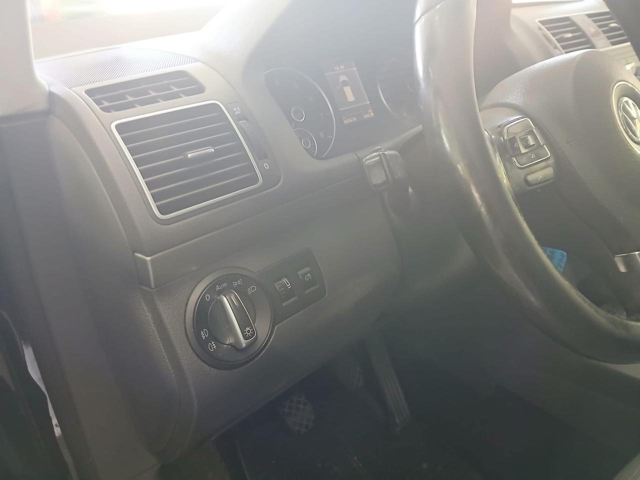 Volkswagen Touran Business 1.4 Highline EcoFuel 7 posti tetto navigatore full