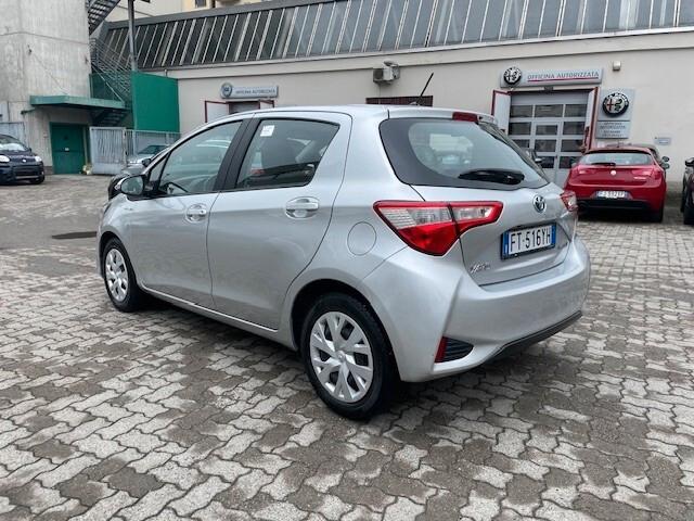 Toyota Yaris 1.5 Hybrid 5 porte Business