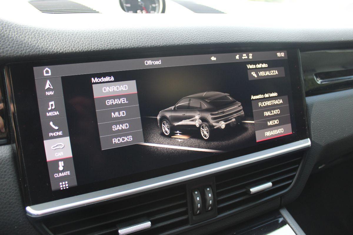 PORSCHE - Cayenne Coupe'