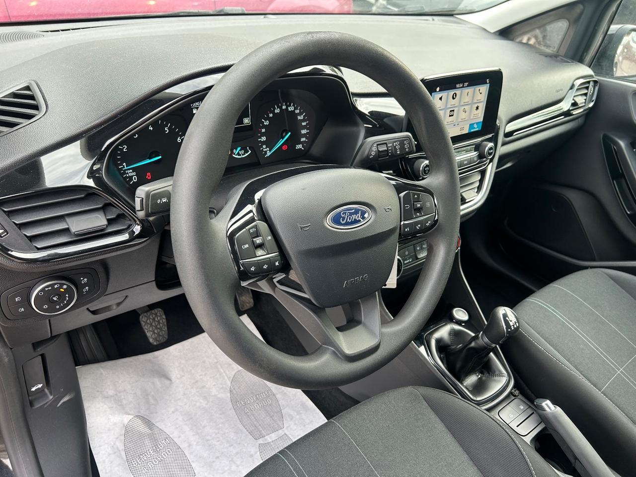 Ford Fiesta 1.1 5P *70000KM*NEOPATENTATI