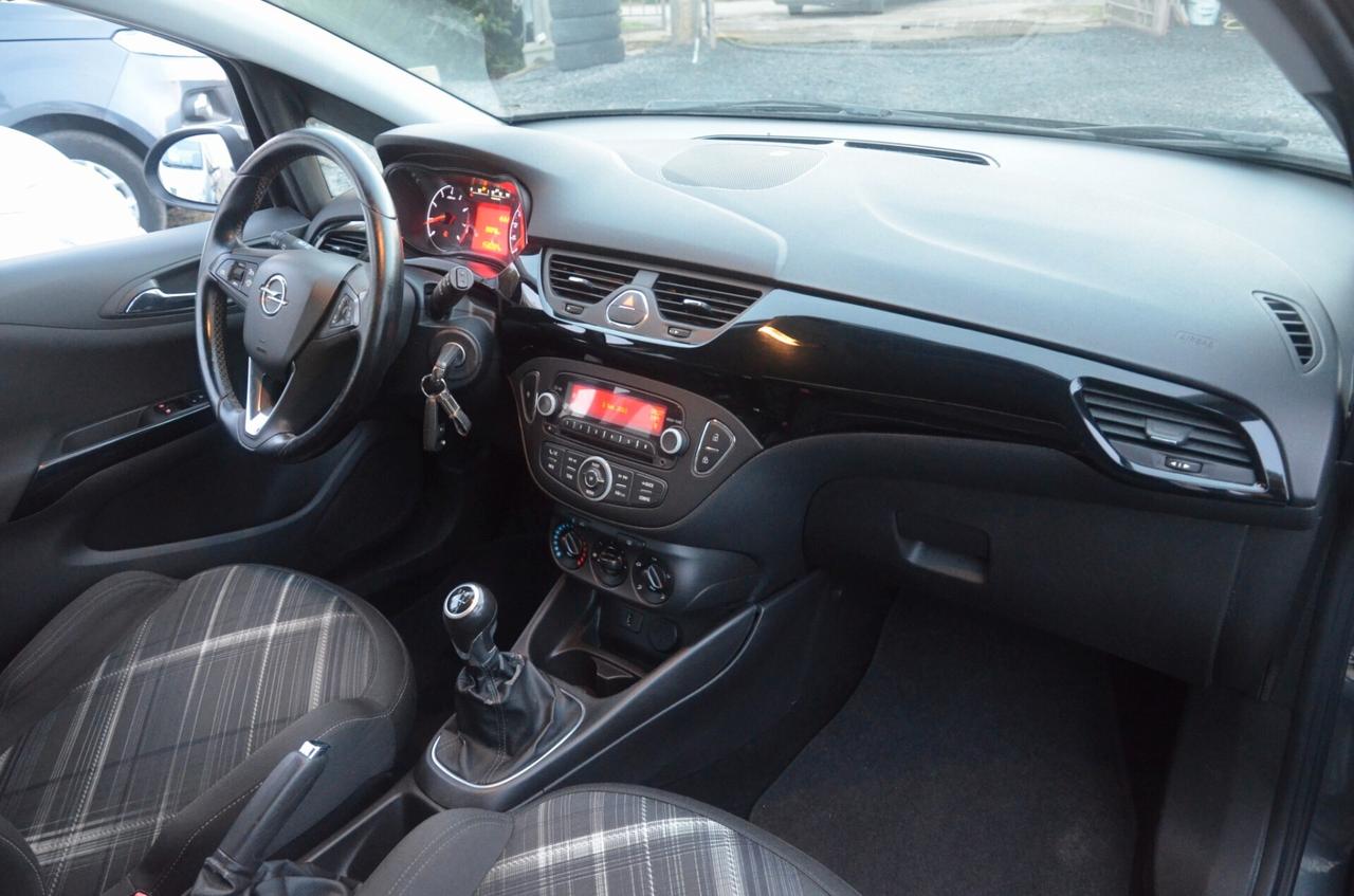 Opel Corsa 1.2 benz adatta ai neopatentati