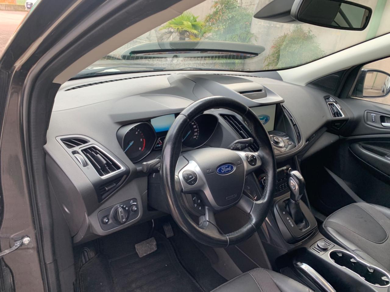 Ford Kuga 2.0 TDCI 150 CV S&S 4WD Powershift Titanium