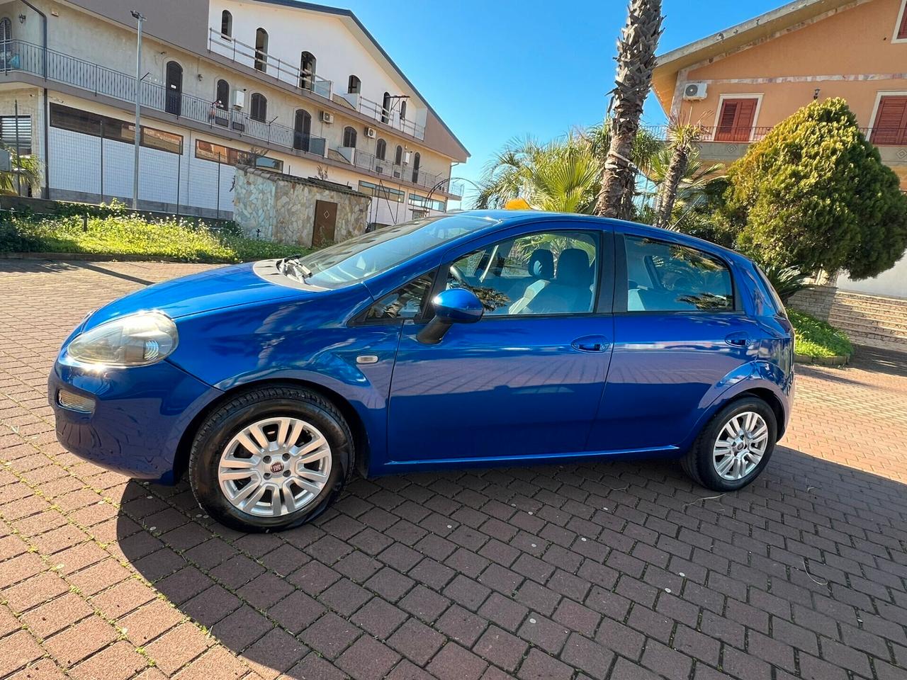 Fiat Punto 1.3 MJT II 75 CV 3 porte Easy